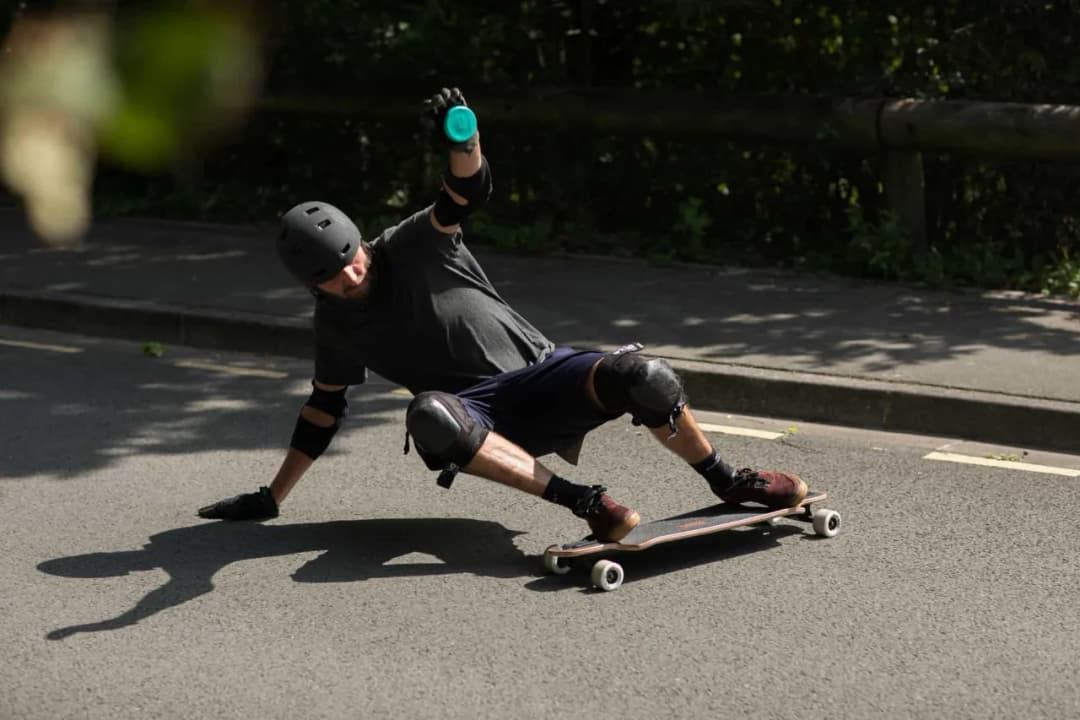 Jak szybko nauczyć się jeździć na deskorolce bez kontuzji i frustracji